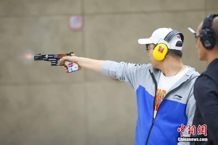 竞技宝:墨西哥射击选手稳定发挥，锁定胜局